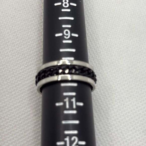 NWOT Size 10 Stainless Steel fidget spinner band with chain - Picture 3 of 3